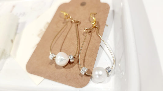 Harp Shaped Freshwater Pearl Earrings – 18K Gold Plated, Elegant Retro