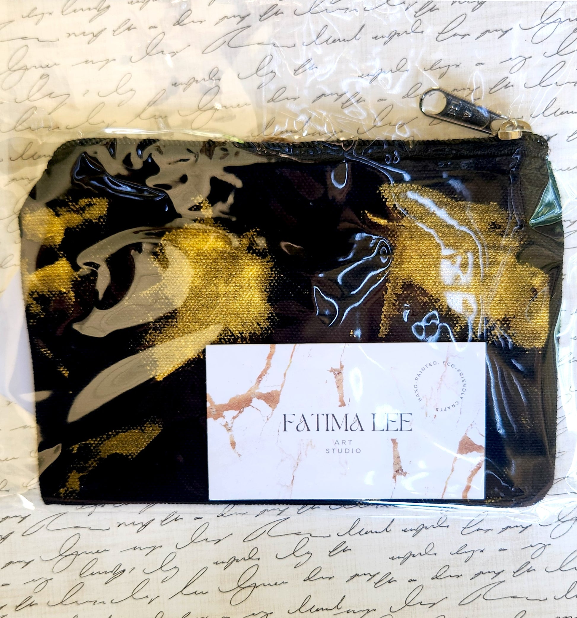 Hand painted Magnet gift set with black cotton pouch and golden accents