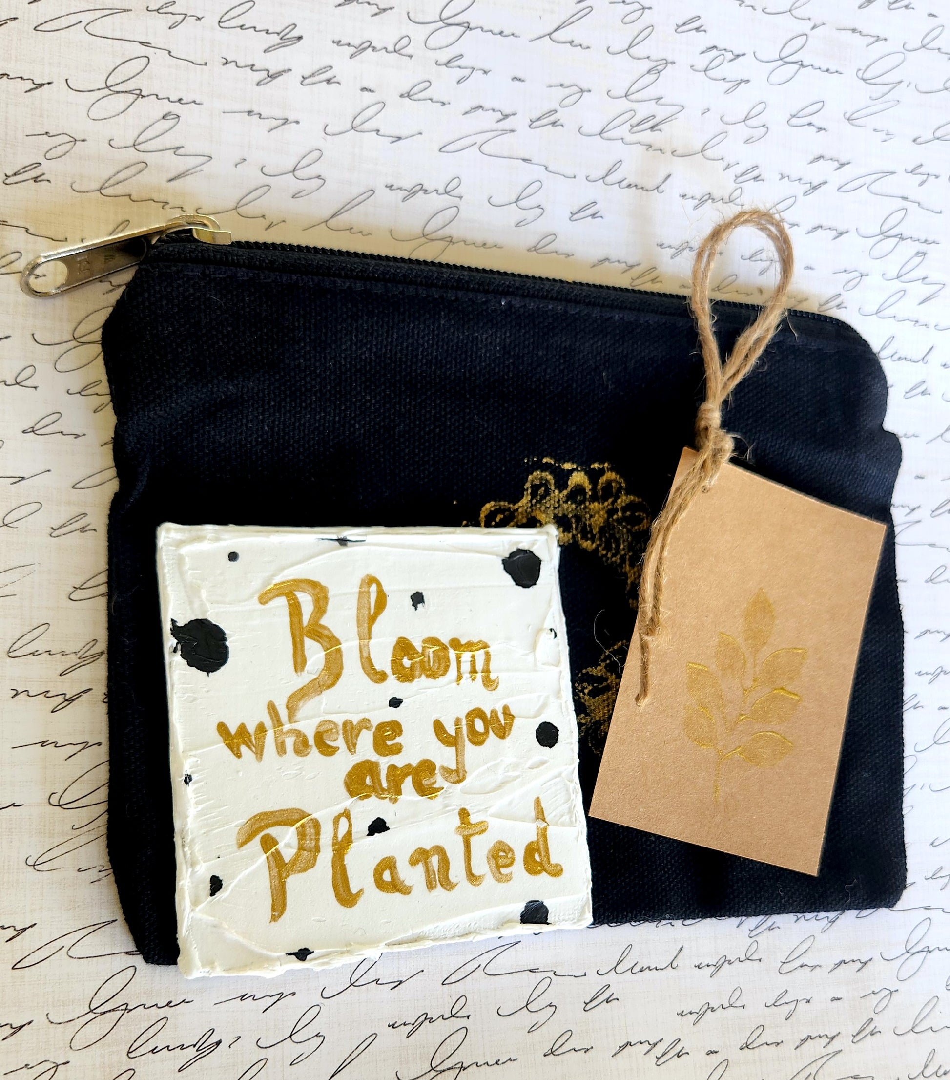 Hand painted Magnet gift set with black cotton pouch and golden accents