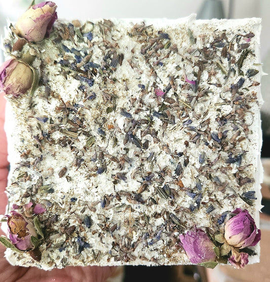 Canvas gift set with dried flowers,lavander ,roses and glitter