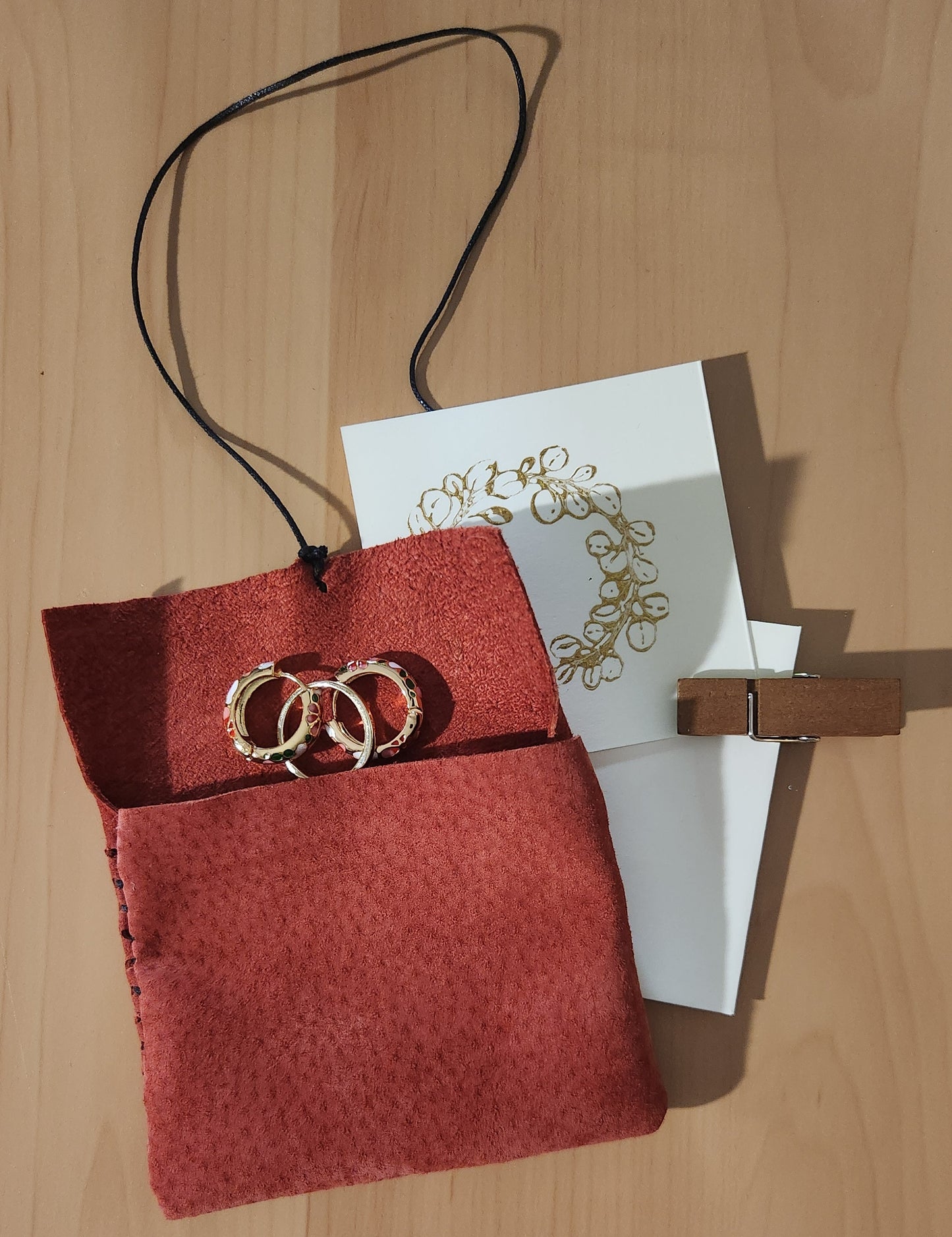 Red Suede Leather Jewelry Poiuch