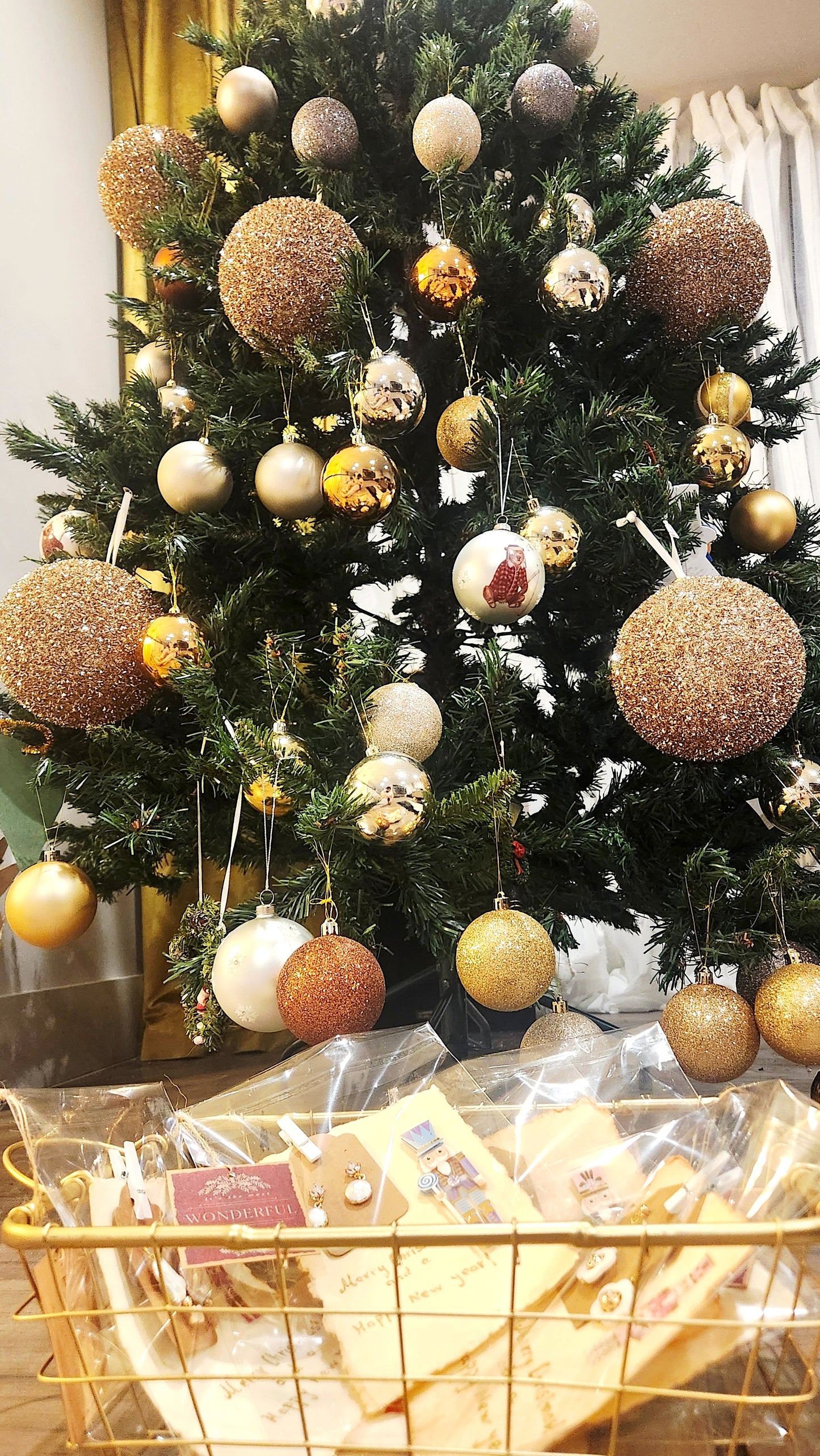 Gemstones and freshwater pearl earrings  18k gold plated wrapped in a nice Christmas packaging , ready to gift