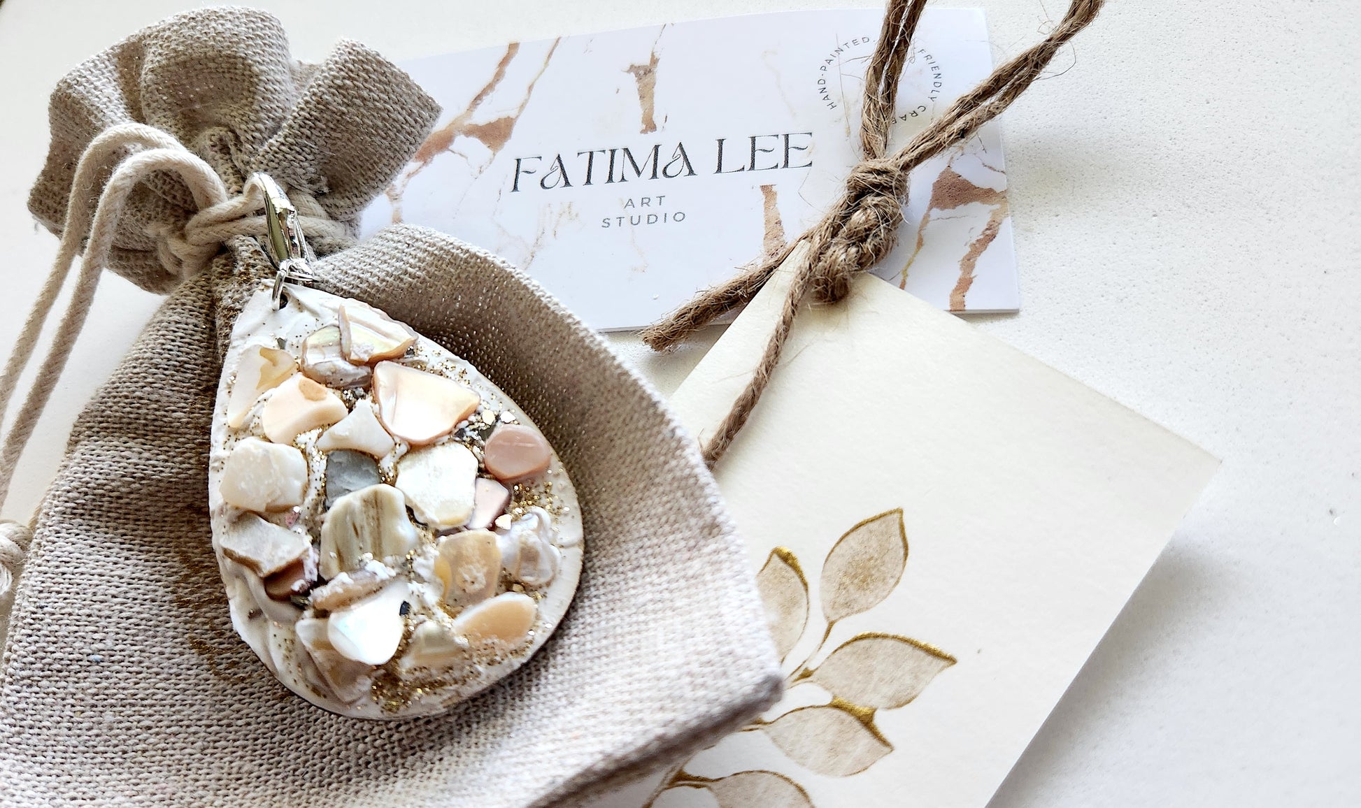 Natural Shell_Keychain and bookmark, rustic