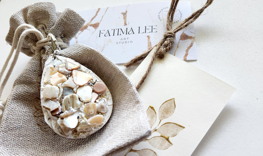 Natural Shell_Keychain and bookmark, rustic